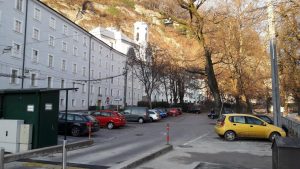 Rot-Kreuz Parkplatz in der Altstadt