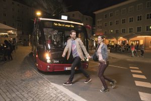 Silvester 2016/2017: Mehr Busse und Bahnen im Einsatz Bildnachweis: Salzburg AG / Abdruck honorarfrei!